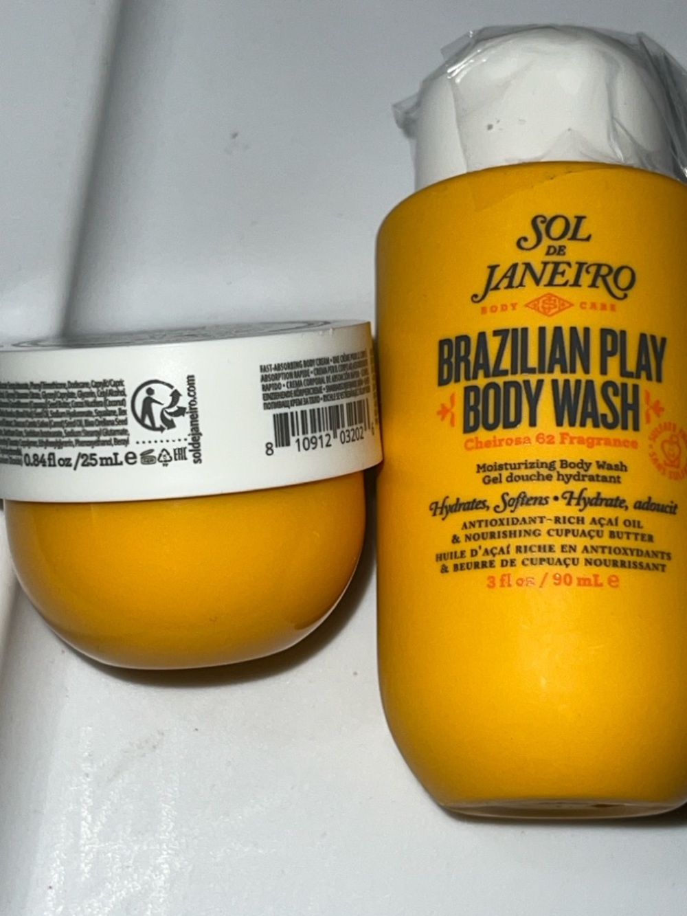Sol de Janeiro Brazilian Play mini Body Wash with Brazilian Bum Bum Cream Bundle - Picture 2 of 2